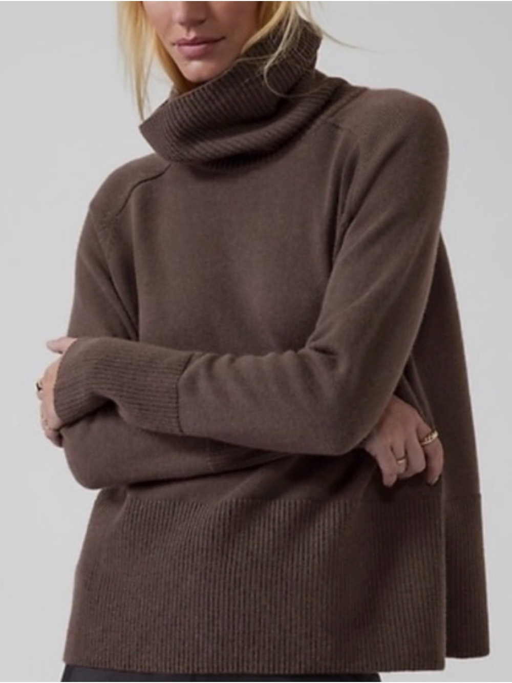 Athleta Aspen Turtleneck Wool Cashmere Blend Boxy Sweater Size Small